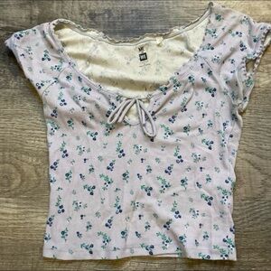 CUTE TOP